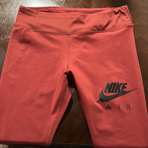 Nike joggers - Picture 1 of 7